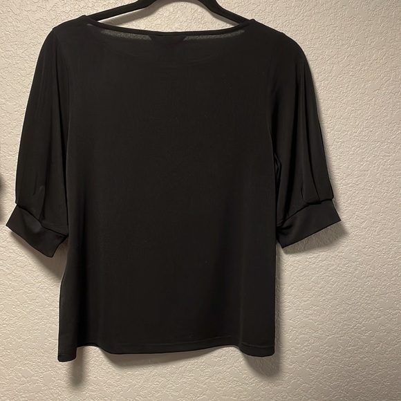 H & M Sz Sm black bubble sleeve blouse tee shirt slinky comfy 💋 - Picture 3 of 3